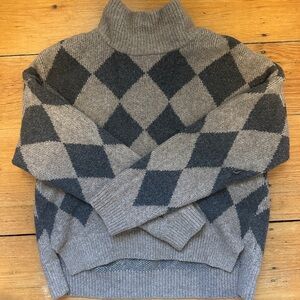 Women’s Abercrombie Argyle Sweater - Gray and Dark Gray